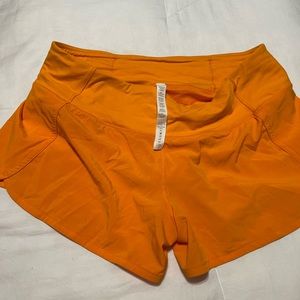 Lululemon - Speed Up Short, Monarch Orange